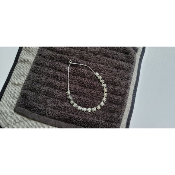 Avon elegant choker - Picture 2 of 5